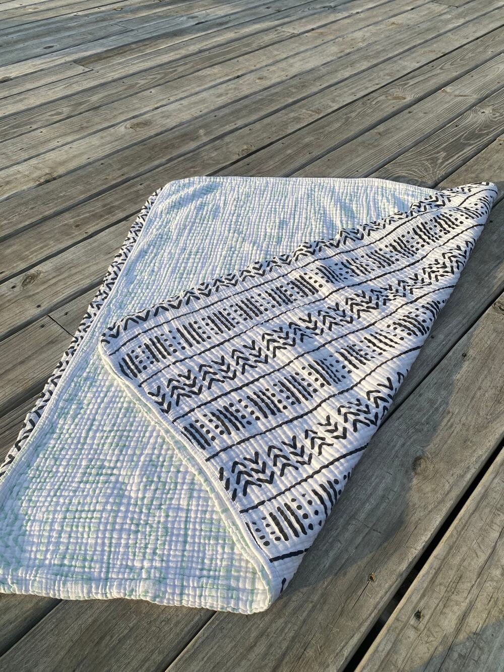 Spearmint Love Gender Neutral Muslin Blanket/Big Swaddle - Green/Black/White